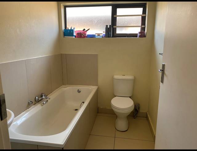 3 BEDROOM SECTIONAL TITLE FOR SALE IN COMET